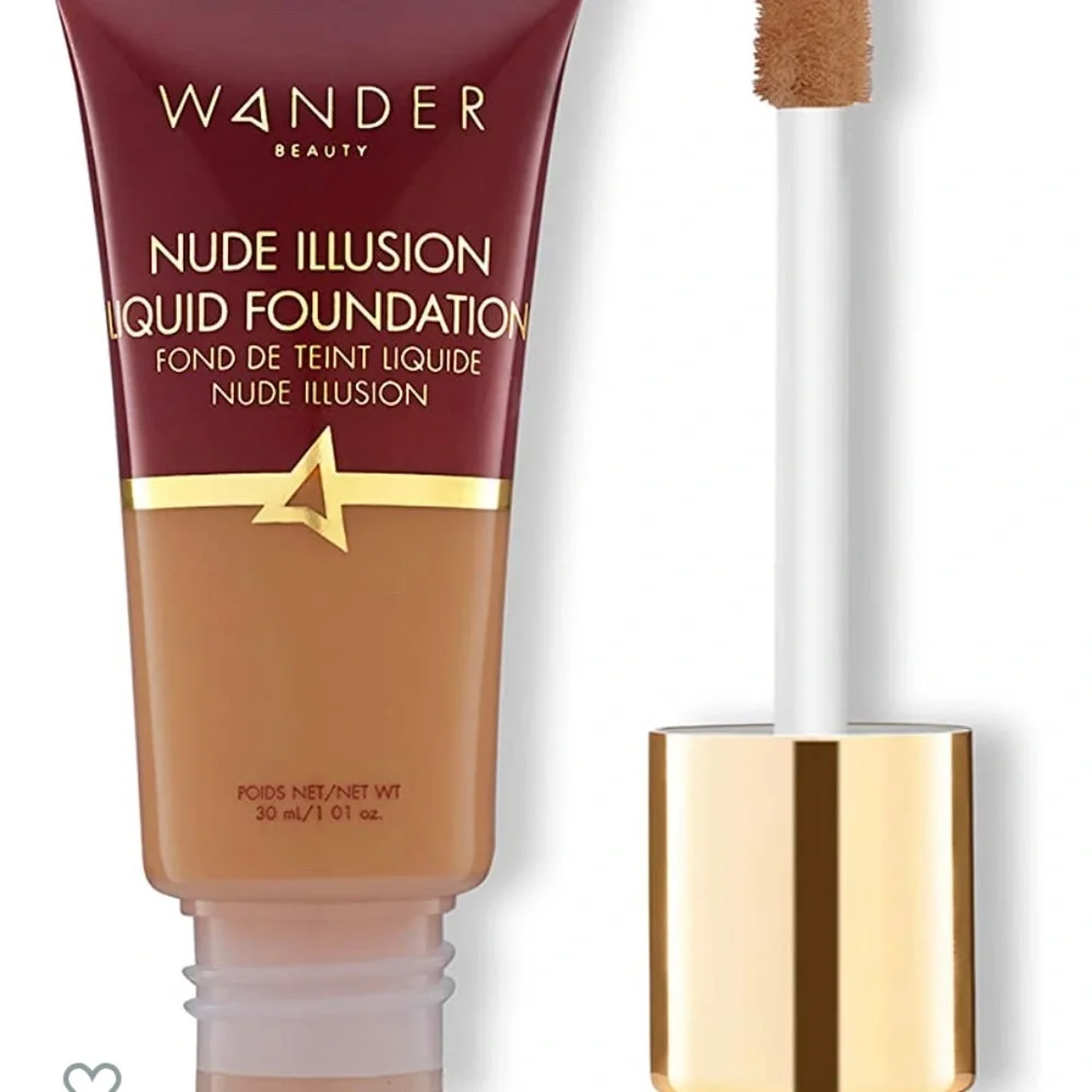 Wander beauty nude illusion liquid foundation in Rich. New in box